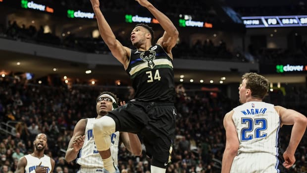 Franz Wagner Giannis Antetokounmpo